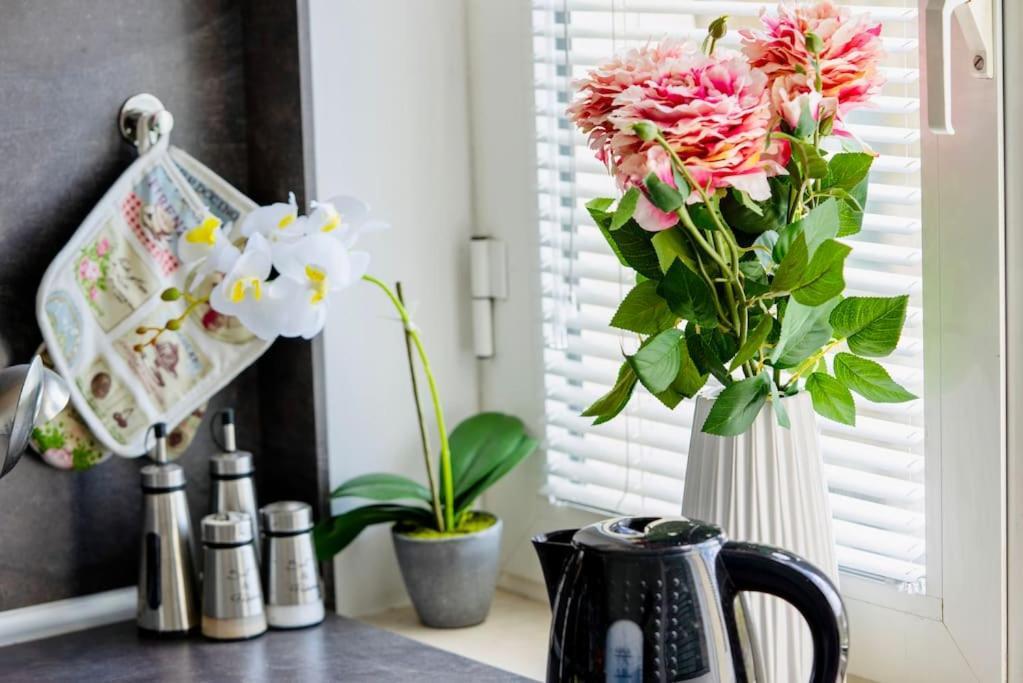 Cozy 1-Bedroom Flat In The Very Center Of 소피아 외부 사진